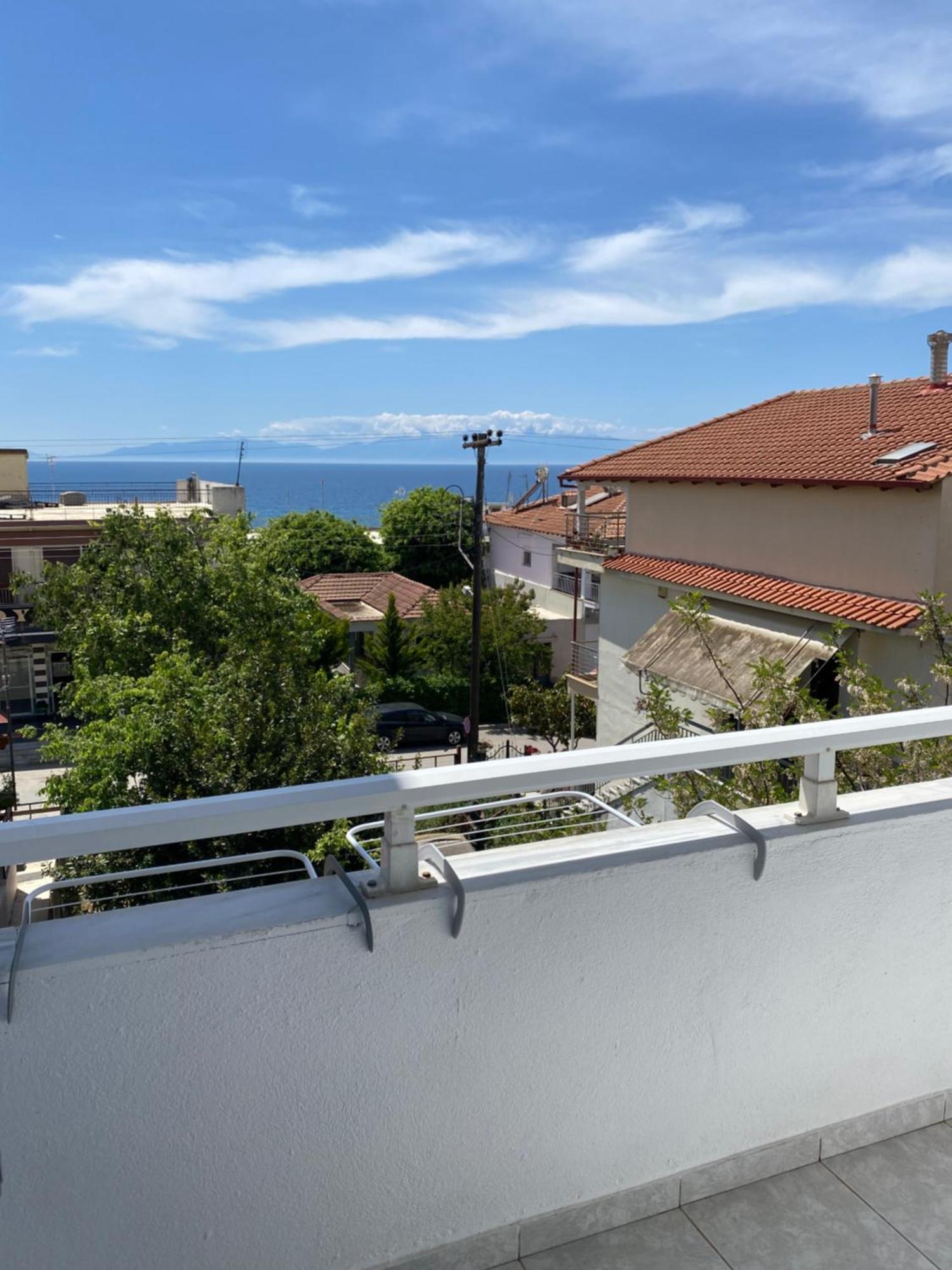 Apartamento Sun & Sea Nea Iraklia Exterior foto
