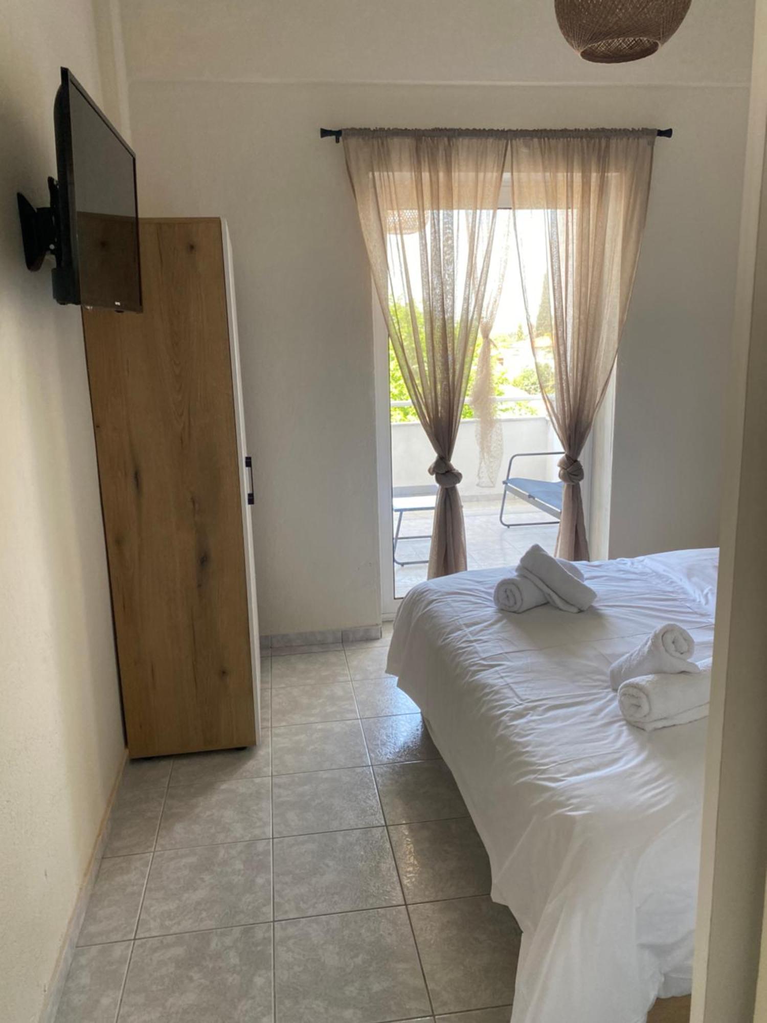 Apartamento Sun & Sea Nea Iraklia Exterior foto
